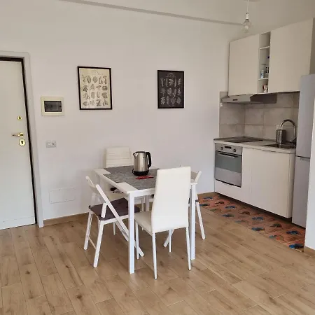 Aurelia Apartment *