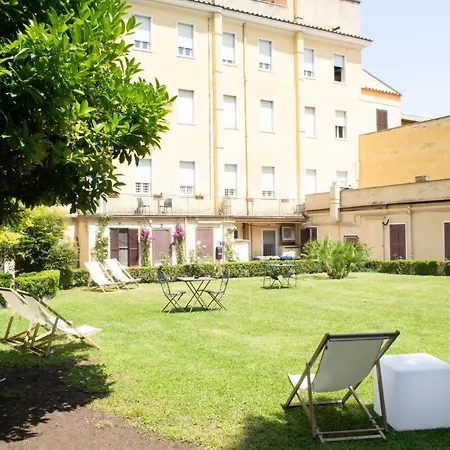 Riari 5* Rome