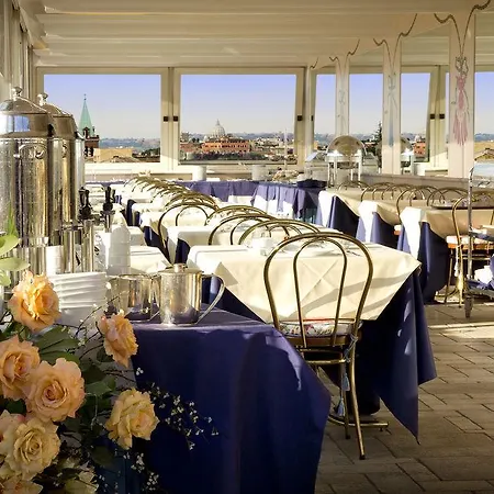 Marcella Royal - Rooftop Garden 4*