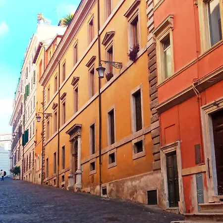 Daire Fontana Di Trevi - Historic Center Apartment *