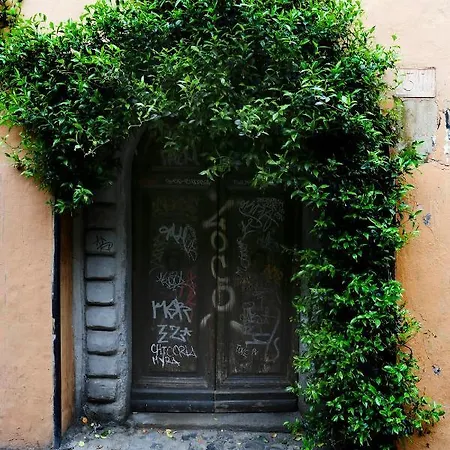 Vivaldi Apartment *