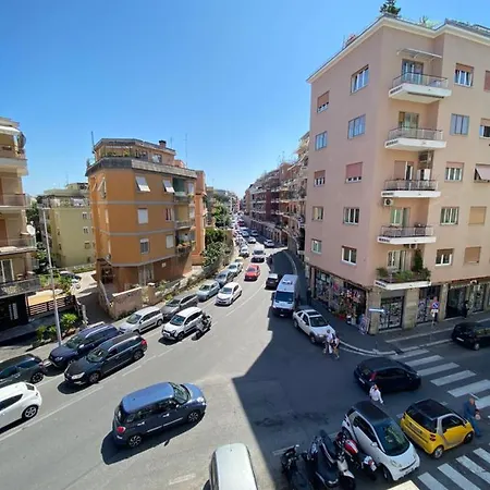 Guest house A Due Passi Da San Pietro *
