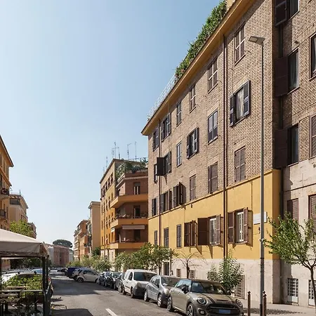 Eleonora Rome