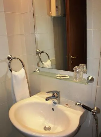 La Casa Di Nazareth 2*