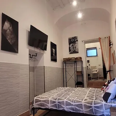 Trastevere Gallery *