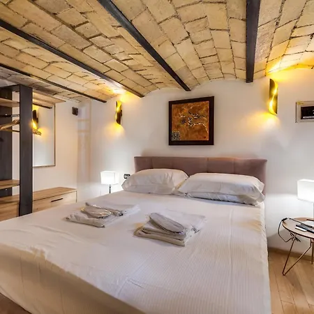 Apartment Lares Navona *