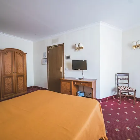Hotel Gh San Giusto 3*