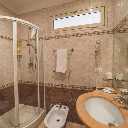 Gh San Giusto Hotel 3*