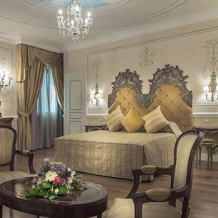 Radisson Blu Ghr 4*