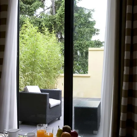 Western Cinemusic Hotel Roma