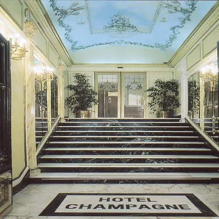 Ξενοδοχείο Champagne Palace