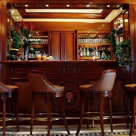 Champagne Palace