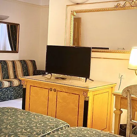 Champagne Palace 4* Ρώμη