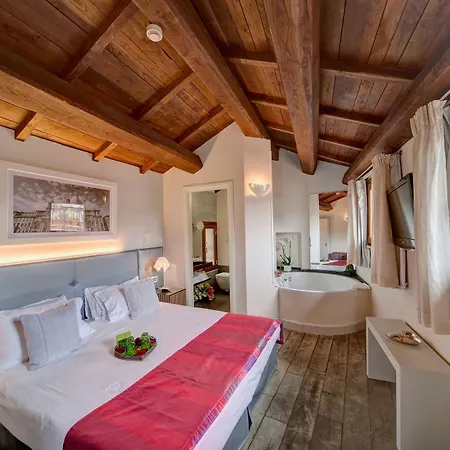 Navona Palace Luxury *