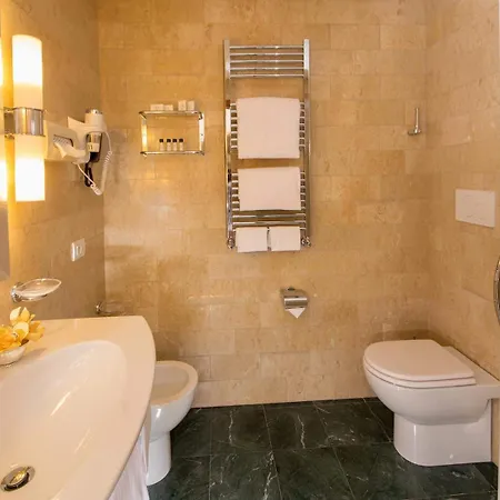 Santa Costanza By Omnia Hotel 4*