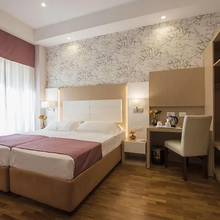 Hotel Diana Roof Garden 4*
