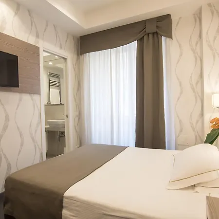 Diana Roof Garden 4*