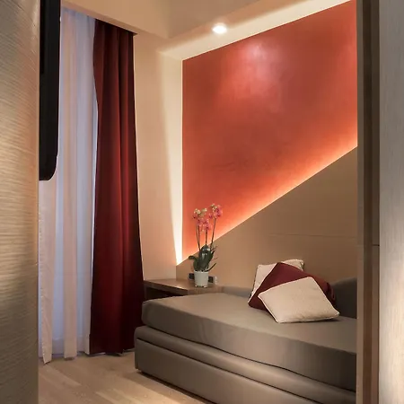 Diana Roof Garden 4*