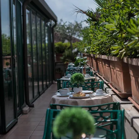 Hotel Palladium Palace Roma