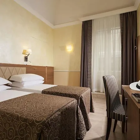 Kennedy Hotel 3*