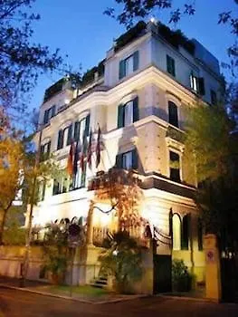 Отель Farnese