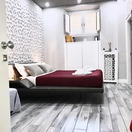 Domus Tacito Luxury Bed & Breakfast Rome