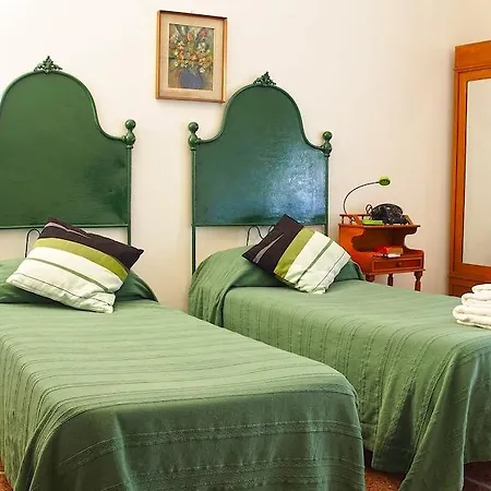 Bed and Breakfast 2 Passi Da 2*