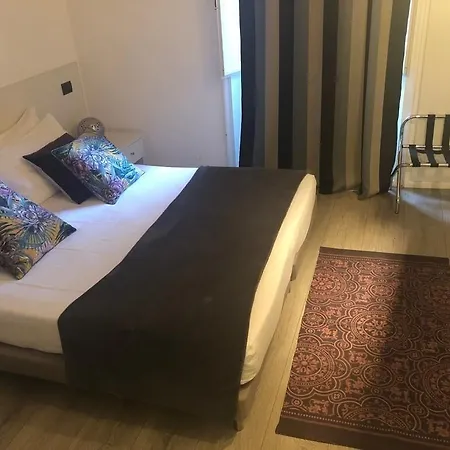 Giuturna Boutique Hotel 3*
