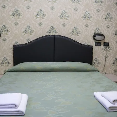 Hotell Ferrarese Rom