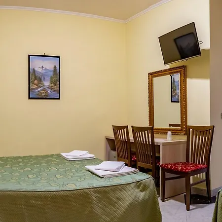 Ferrarese Hotell