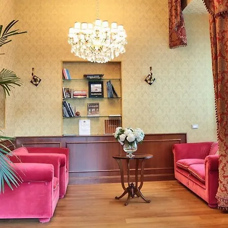 Milton Hotel 4*