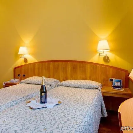 Corot Hotel