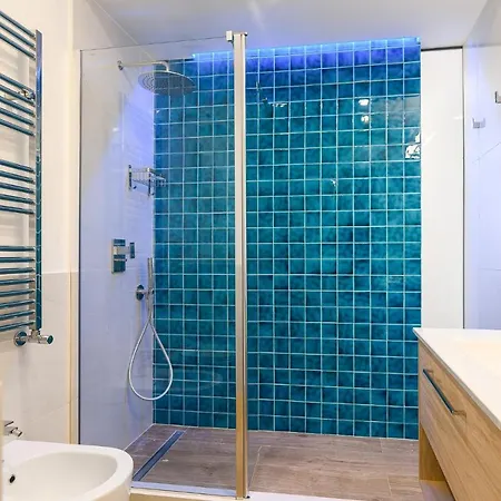 Modern & Elegant By Ndp Rent Rom