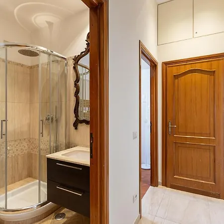 Vatican Museum By In Apartment