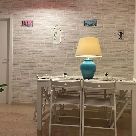 Group Apartment *