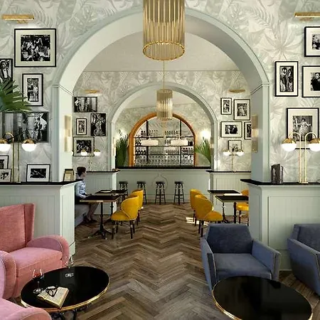 Trastevere Hotel 4*