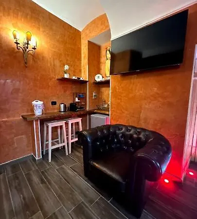 Love hotel Moya Suites *