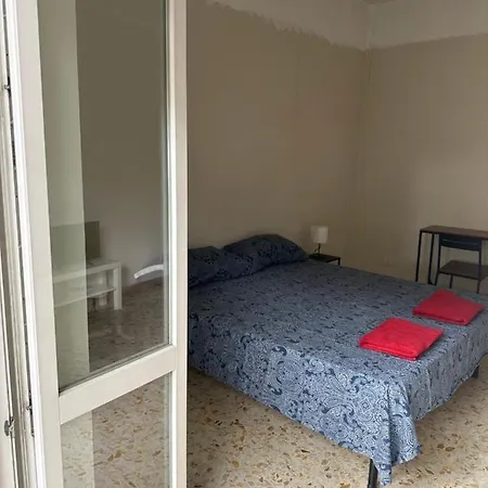 Palm House Guest house *