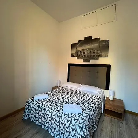 Frale In Apartamento Roma