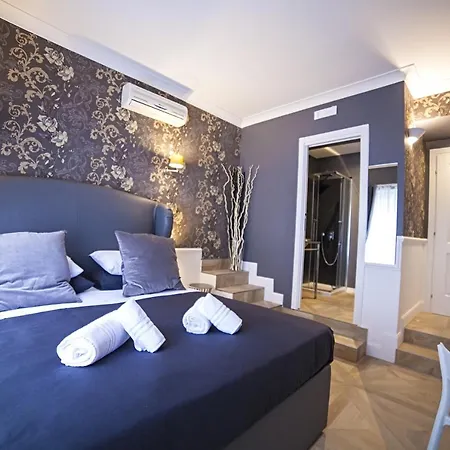Vatican Luxury Guest house *
