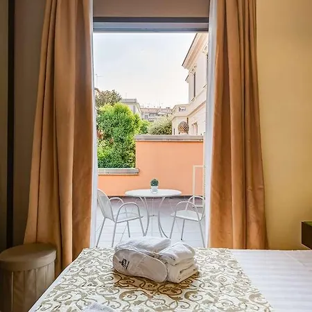 Western Cinemusic Hotel Roma