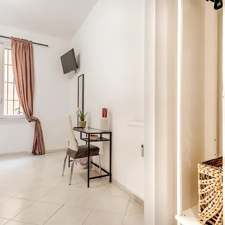 Appartamento Petite Maison 19