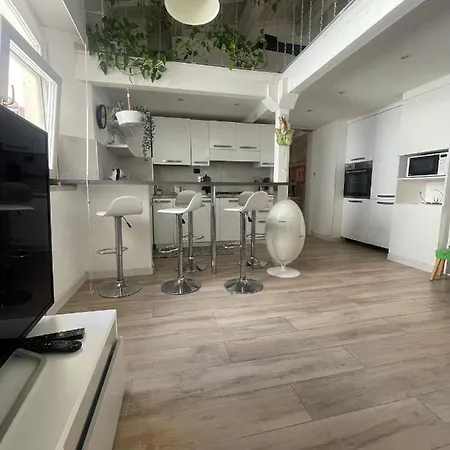 Gens Julia Apartment *