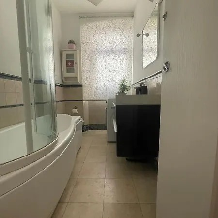 Apartment Gens Julia Rome