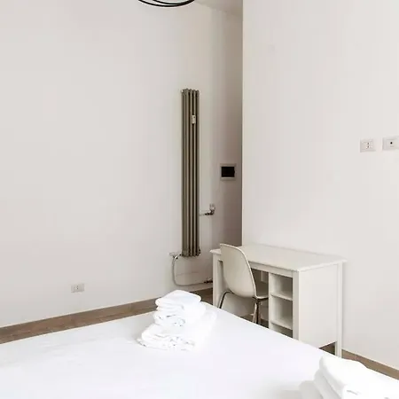 Domus Viola In San Giovanni Apartment *