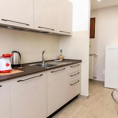 Apartment Domus Viola In San Giovanni Rome