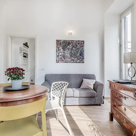 Apartment Casa Caracciolo Vaticano Rome