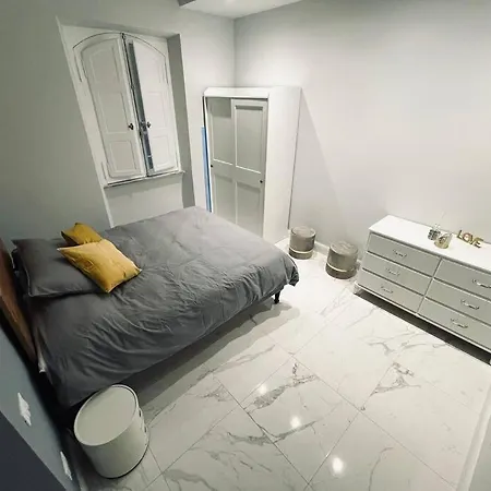 Apartment Vatican Tiny House
