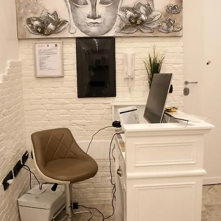 Jadore Monic Pensión