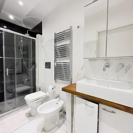 Apartment Luxury - Near Metro - Private Parking